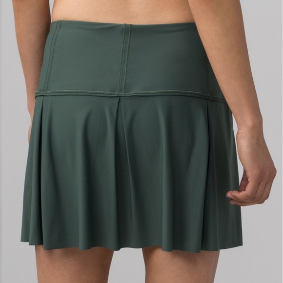 Lululemon Lost in Pace Skirt Green 4 Tall - Picture 4 of 9